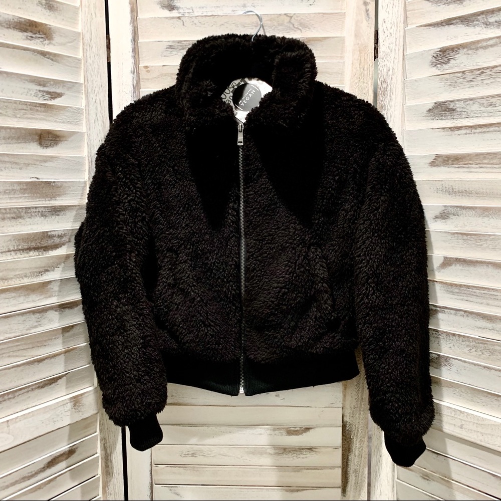 2020 Sale Black Bear Coat - Picture 2 of 2